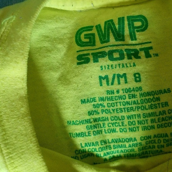 FINAL PRICE! Bright Colored Boys 8 t shirt - Picture 2 of 2